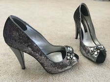 Nina New York special occasion Silver Sequins, Gems, heels 5.5 / 35 1/2