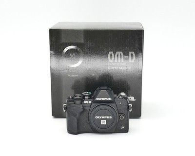 Olympus OM-D E-M10 Mark IV schwarz Gehäuse Retoure #46302**
