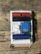 200 Chip Texas Hold’em Poker Set Complete With Cards Dealer Chip & Table Mat