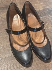 🖤 Sofft Women’s Black Mary Jane Shoes – Size 9.5 – EUC 👠