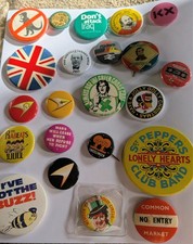 122 x Vintage Button Pins. Rock music, Beatles, Wings, Political, Ads 1970/80