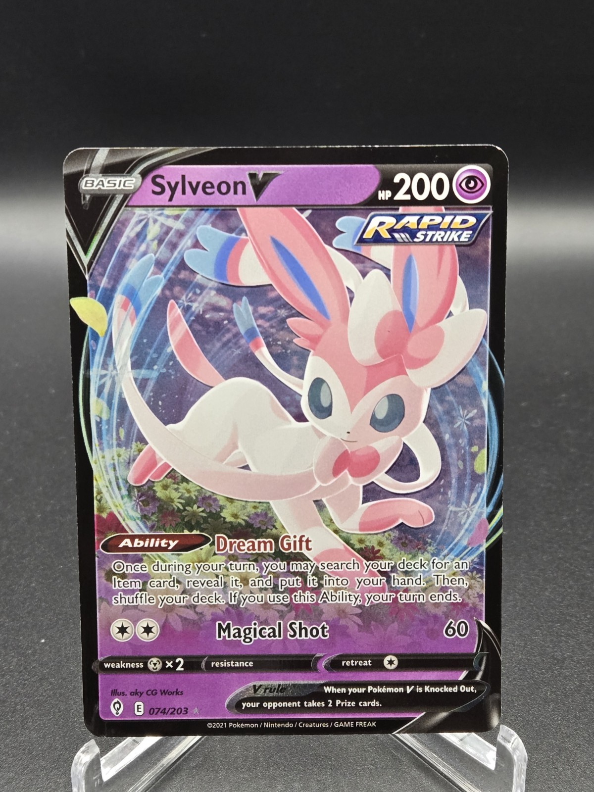 Pokémon TCG Sylveon V #074/203, Evolving Skies, Ultra Rare, Near Mint Condition