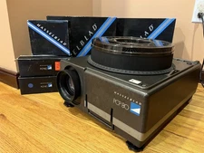 Hasselblad PCP 80 Slide Projector 2Xtrays, 150mm lens, remote, Tested