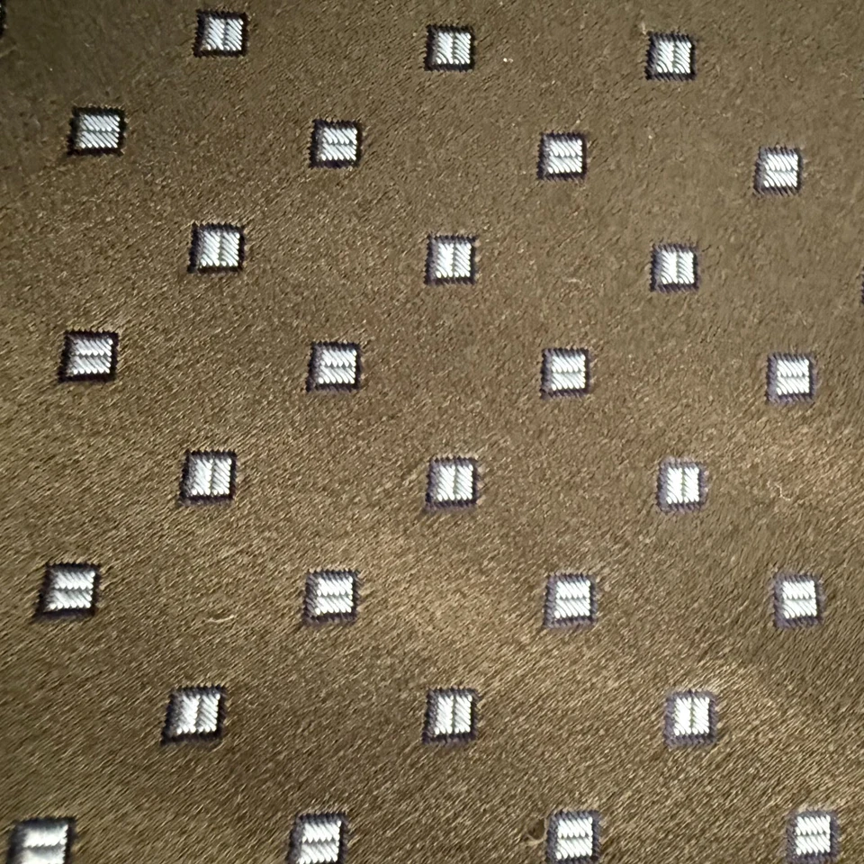 Luigi Borrelli Napoli Silk Brown Geo Print Italy 7-Fold Tie 3 3/4 x 63 in Long - Image 3 of 4