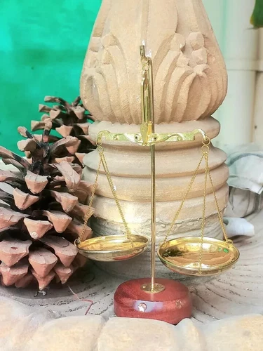 Impeccable 7" Brass Decorative Scale | Hand Made Tarazu |Miniature Balance |Gift