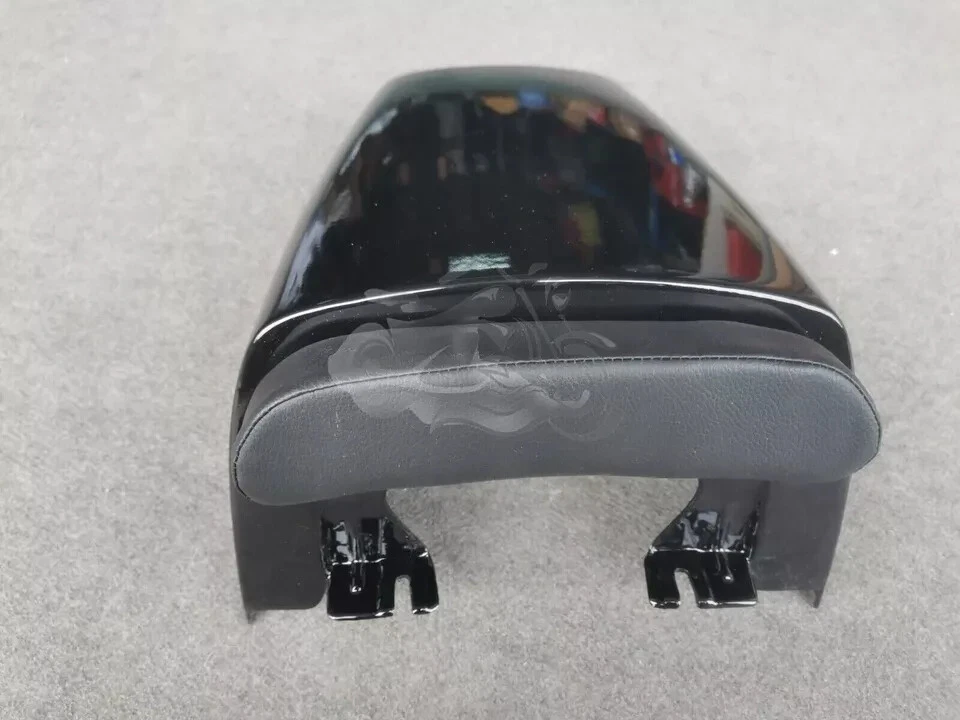 Black Rear Seat Cover Cowl Fairing Fit for Suzuki RG500 RG400 1984-1987 1985 - Image 2 of 4