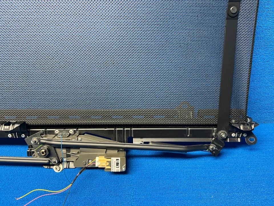 Parabrisas trasero de cristal Lexus LS460 2007-2017 con motor OEM Foto 4 de 4