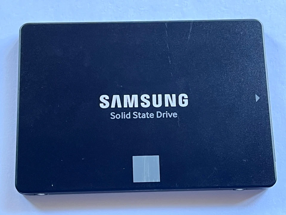 Samsung 500GB SSD 860 EVO MZ-76E500 2.5" SSD SATA III Internal Solid State Drive - image 2 of 4