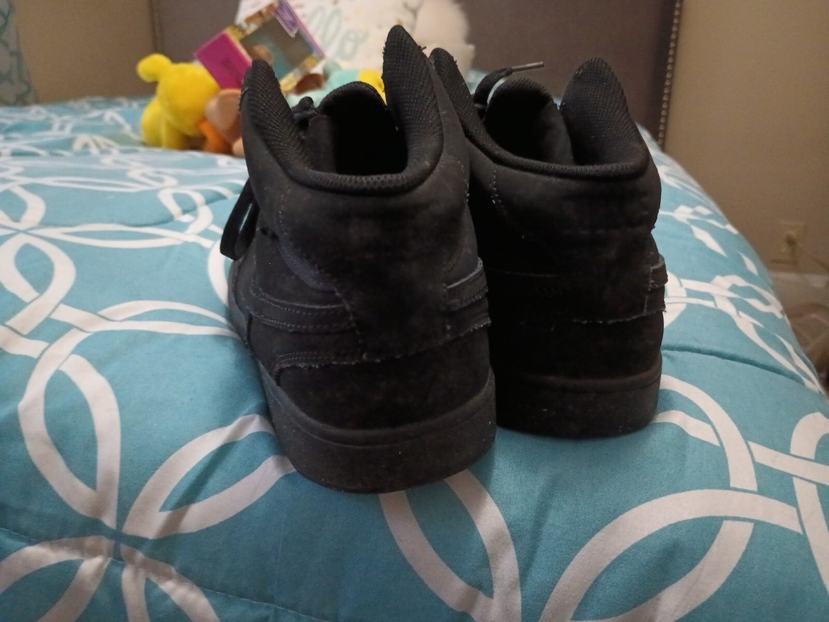 Nike COURT VISION MID Men's Size 9.5 Basketball Sneaker Nike COURT VISION MID Men's Size 9.5 Basketball Sneaker