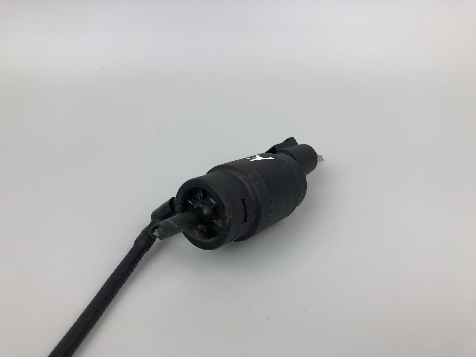 INJECTEUR RONDELLE SPRAY Injecteur Voiture Pare-Brise Buse De Tout Neuf EUR 6,43 - FR