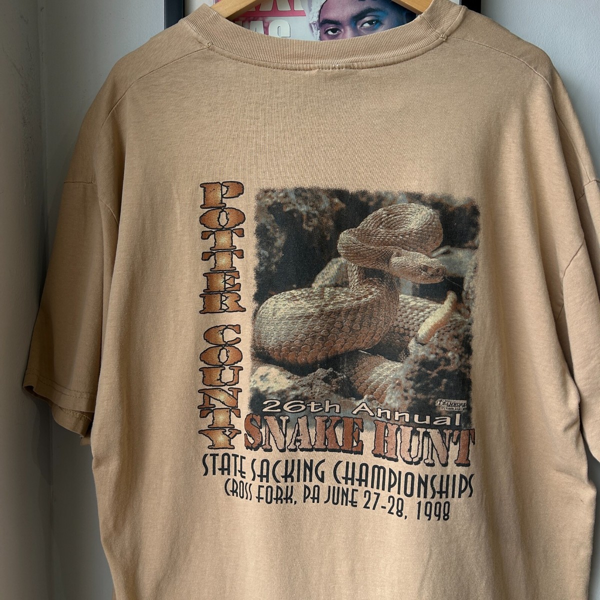VINTAGE 90s | Snake Hunt T-Shirt sz L-XL | eBay