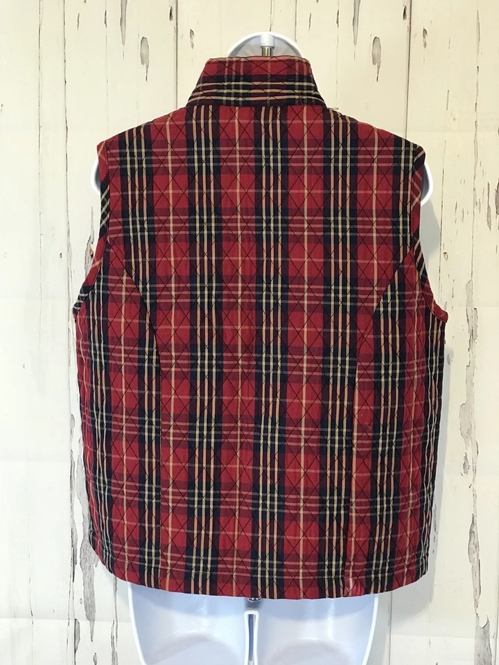 Baxter & Wells 小号绗缝背心红色格子带银色卡扣尺寸 PM — 第 2/4 张图片