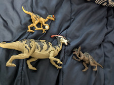 TRU Animal Planet PARASAUROLOPHUS DILOPHOSAURUS OVIRAPTOR Dino Valley Preowned