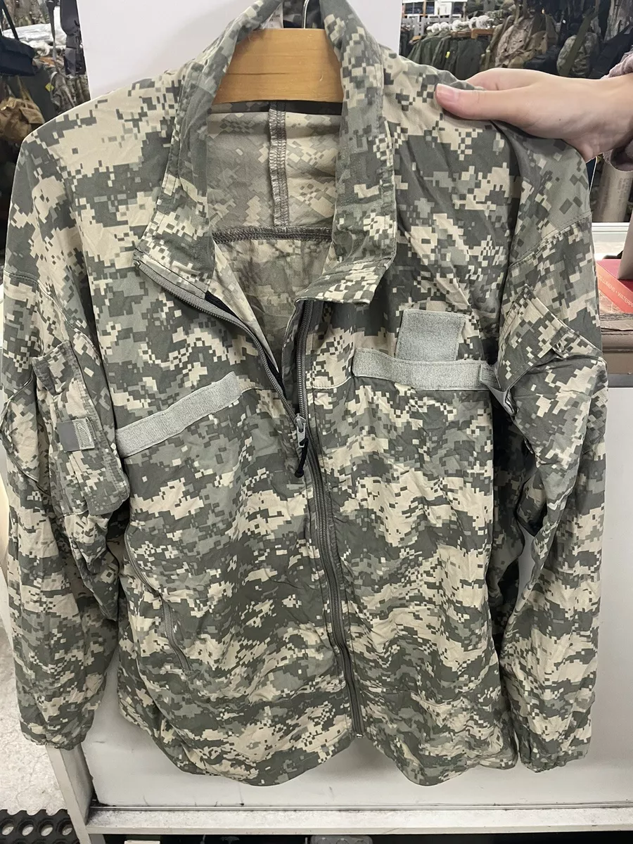 Patagonia Gen III 3 Wind Shirt Size LARGE ACU UCP Digital Camouflage