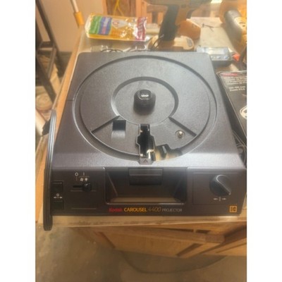 Kodak Carousel 4400 Slide Projector w/ 100-150mm Zoom Lens, Remote & Manual