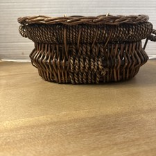 10  Woven Wicker Basket With Lid And Handles