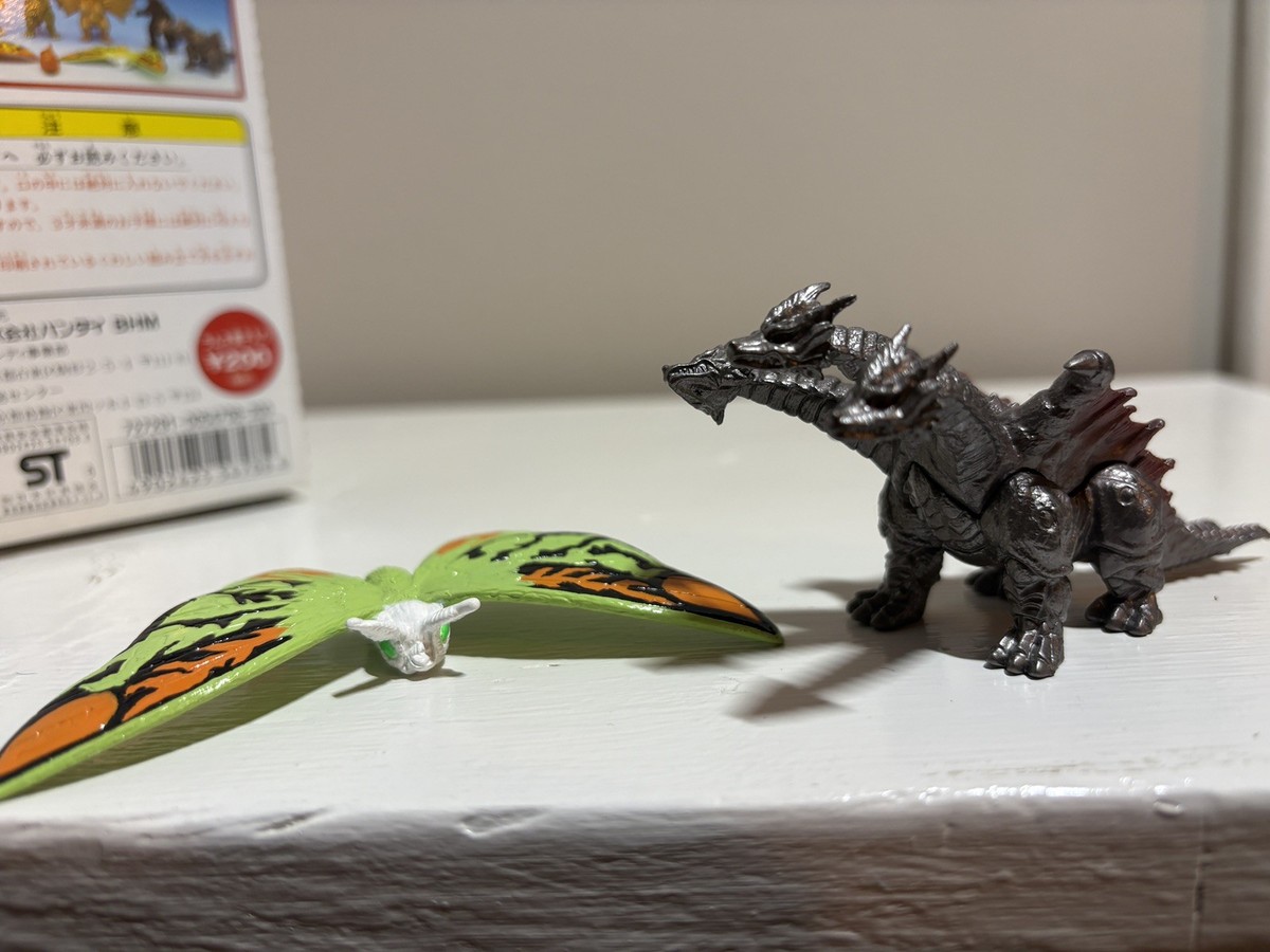1996 Rebirth of Mothra Leo Godzilla Bandai Blind Box Candy Toy