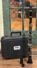 Selmer 1400 USA Bb Student Clarinet w Rico Royal Mouthpiece  Hard Case