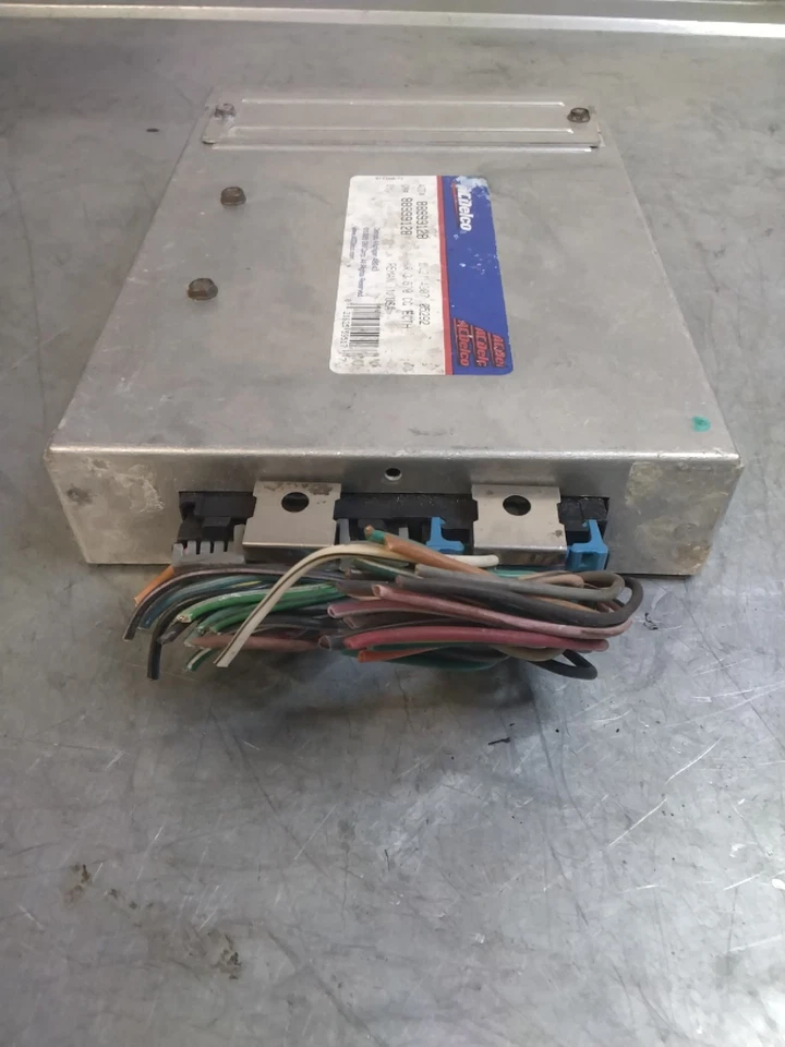1985 Chevrolet Corvette 5,7 л A/T ECU ECM модуль управления двигателем 88999128 OEM - Изображение 3 из 4