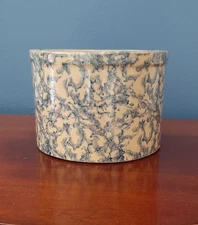 Vintage RRP Co. Roseville OH Pottery Blue Spongeware 1 Pint Low Jar Crock #700
