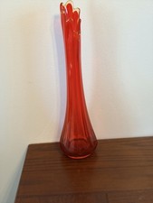 L.E. Smith Amberina Swung Vase 16  