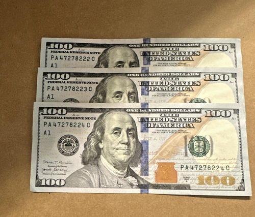 3 Consecutive Serial # $100 Dollar Bills Rare Notes Series 2017A & INK SMEAR - Picture 12 of 12