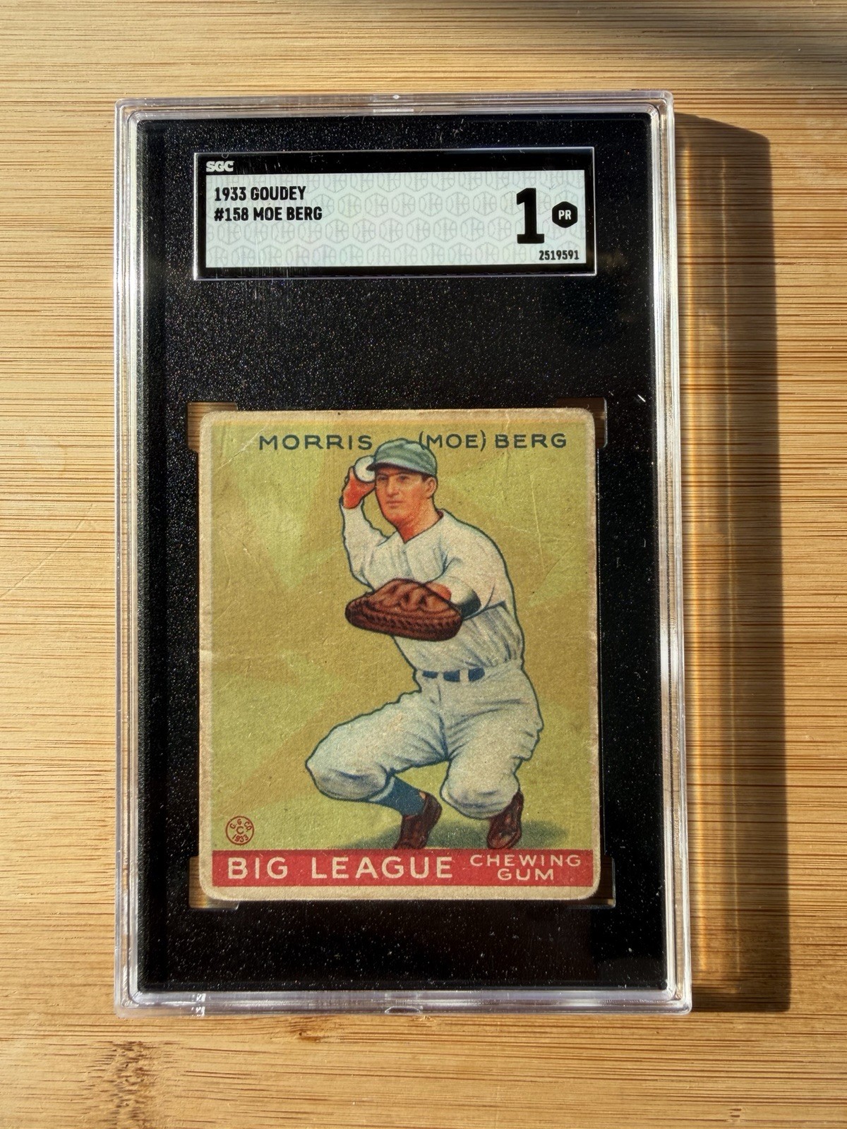 1933 Goudey - Moe Berg - #158 Washington Senators SGC 1