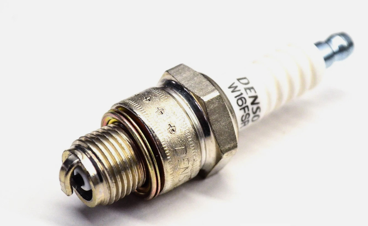 2 Pack - Denso W16FSR 3033 Spark Plug
