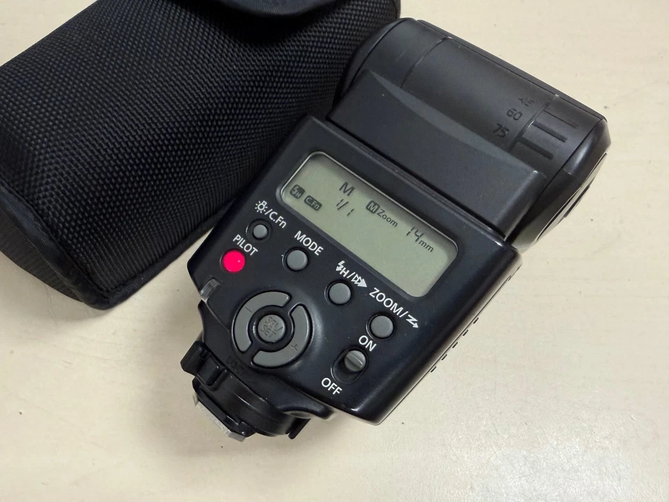 Canon Speedlite 430EX II Flash Gun with Case Compatible DSLR Camera - image 4 of 4