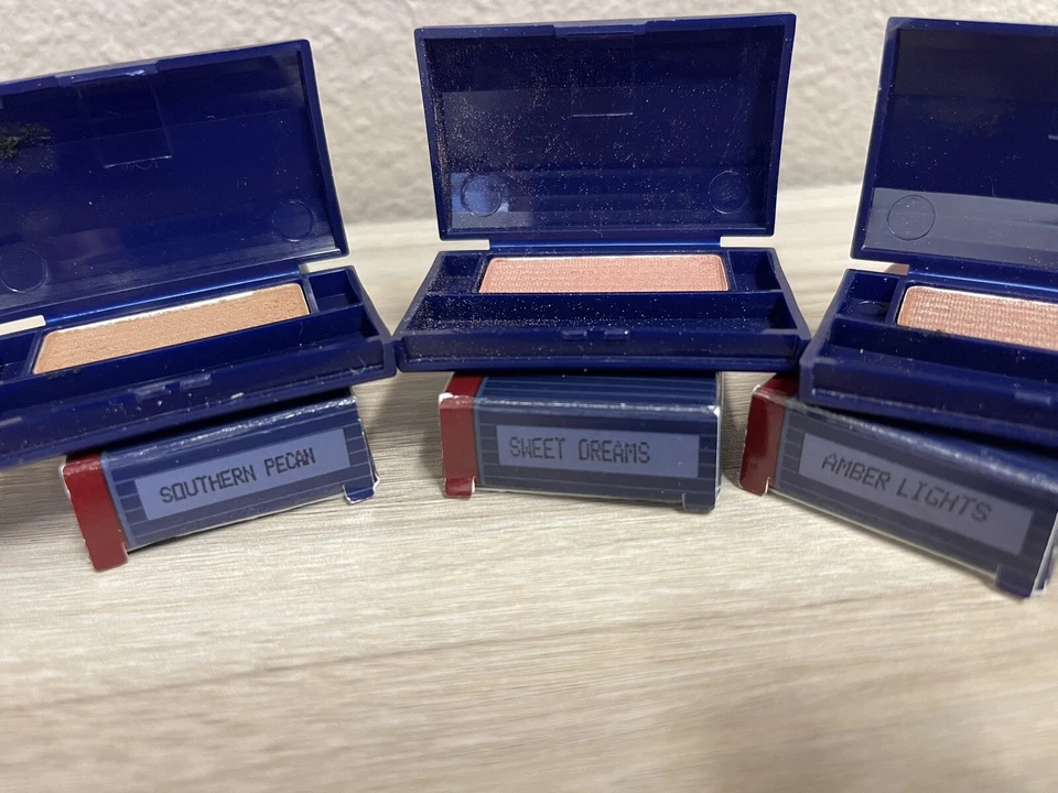 Lot of 5-Vintage Avon 1993 Silk Finish Eyeshadow Singles New old Stock - Image 3 of 4