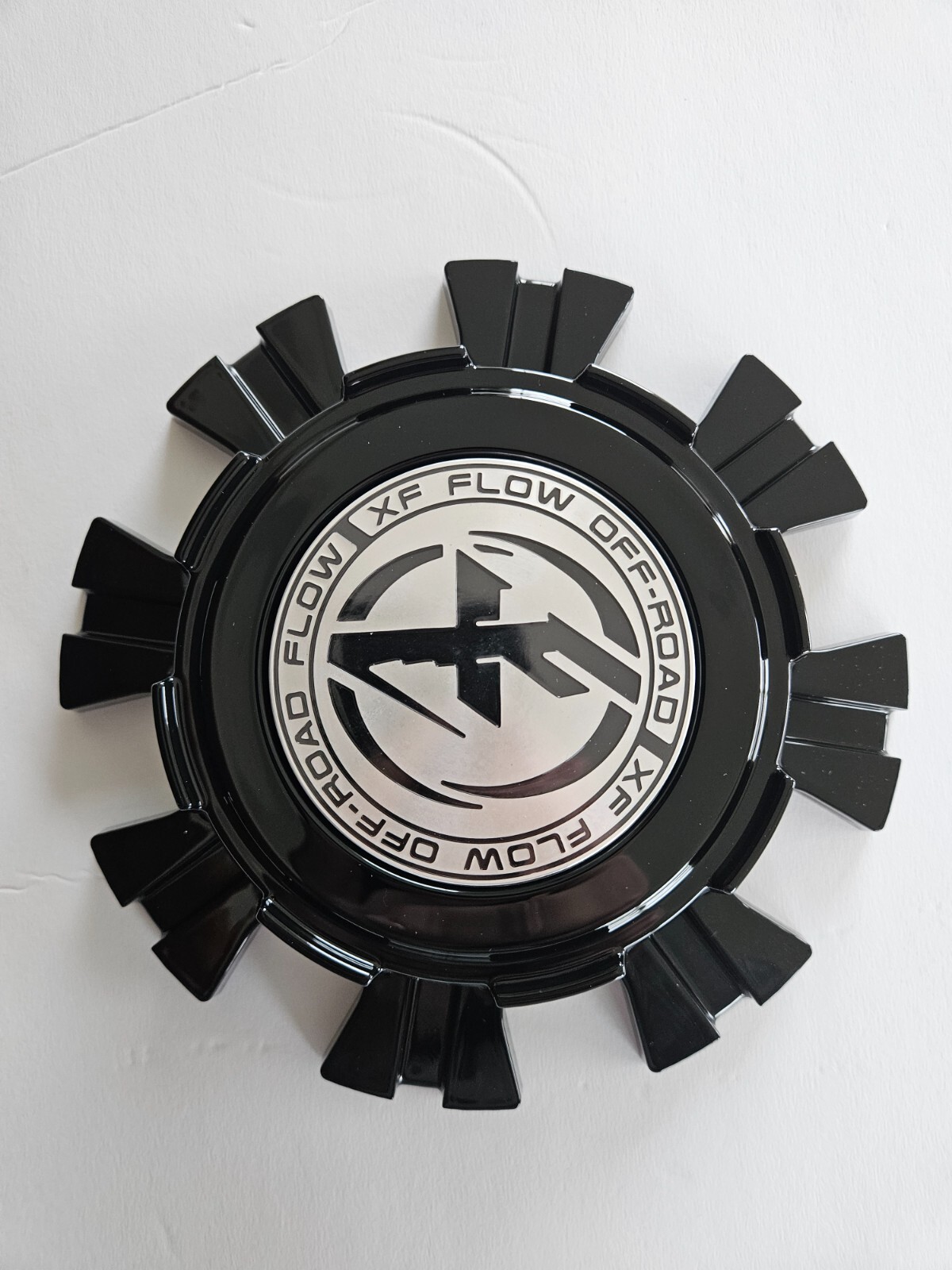 XF Offroad wheels flow series floating cap black 8 lug - BIG CENTER SMALL LOGO