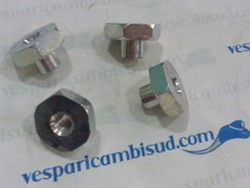 SERIE 4 PZ DADI RUOTA 8X22 PER VESPA FARO BASSO VBA VBB STRUZZO Vesparicambisud