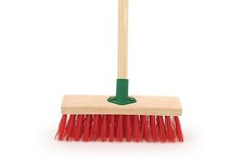 1.2M Outdoor Sweeping Brush with Wooden Handle Stiff Yard Broom for Floor