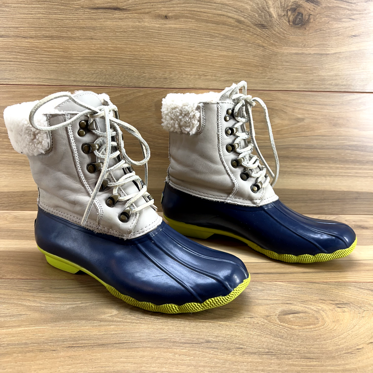 Sperry J Crew Boots Size M Blue Cream Duck Waterproof Sherpa Snow - Main Image