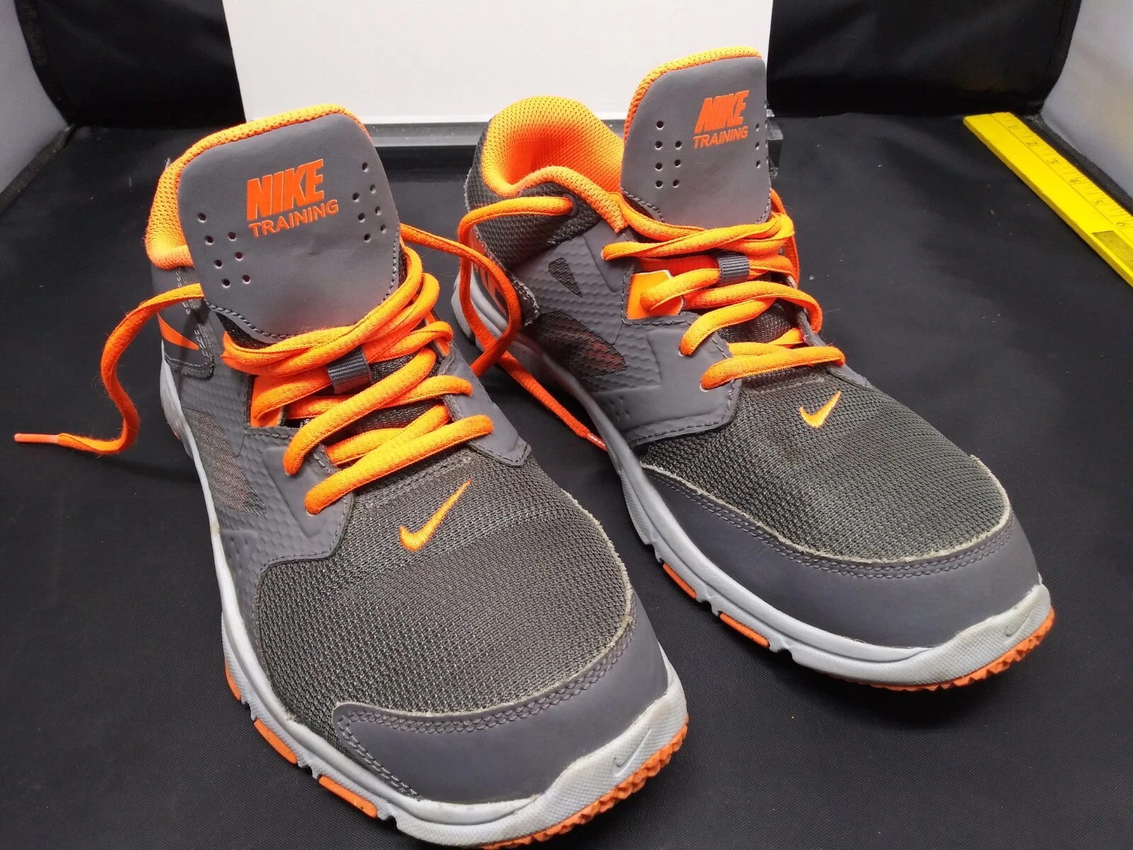 Baskets de course gris Nike Boys Flex Supreme TR 3 653883 006 taille 7Y