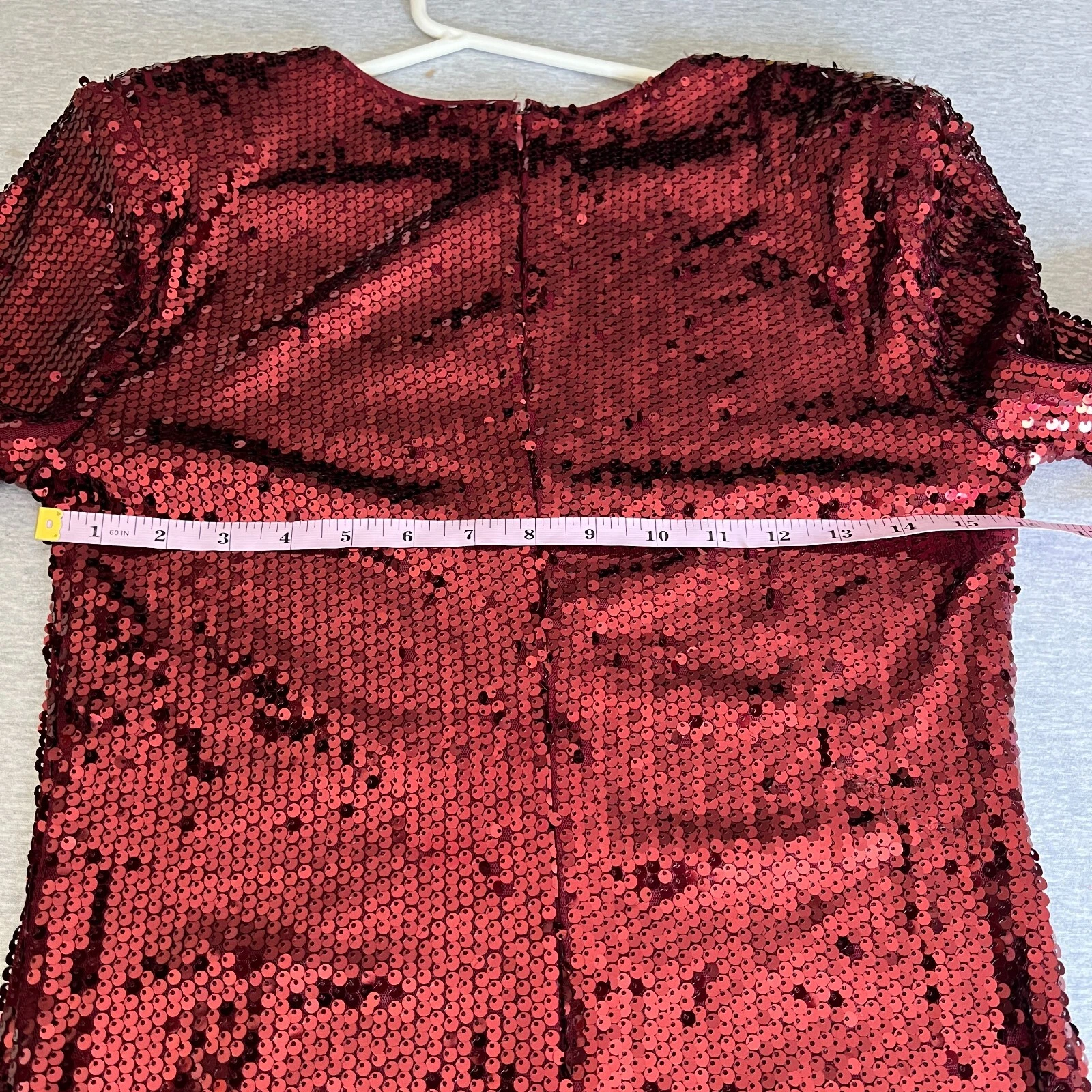 Abito donna paillettes pomodoro volante piccolo rosso elasticizzato San Valentino polsini piuma nuovo con etichetta