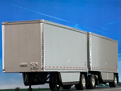 1/64 DCP SILVER 28' WABASH DRY VAN PUP TRAILER SET