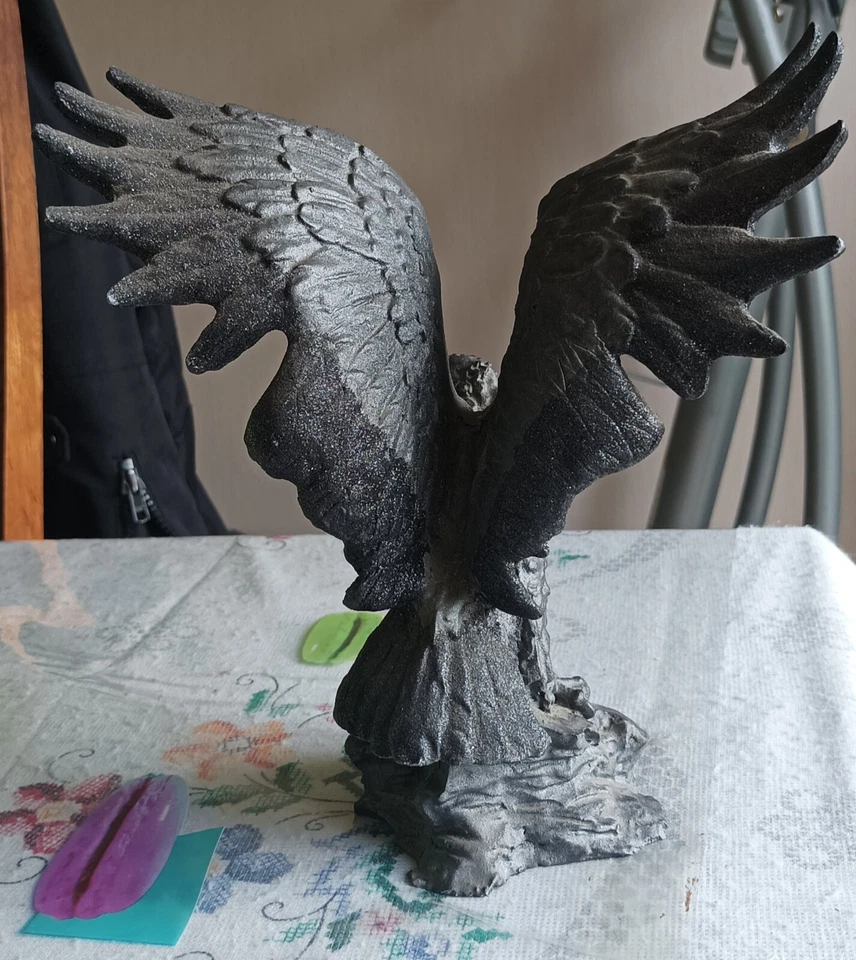 Sculpture Aigle roche volcanique originale fait main signature à identifié - Photo 3/4