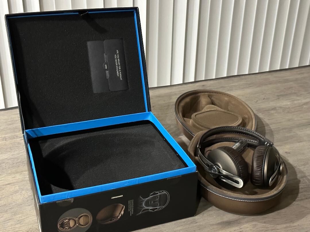 Sennheiser Momentum 2 Headphone Black Noise Canceling