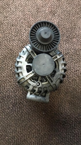 BMW E60 E61 E65 E87 E90 E91 Lichtmaschine Generator VALEO 7525376