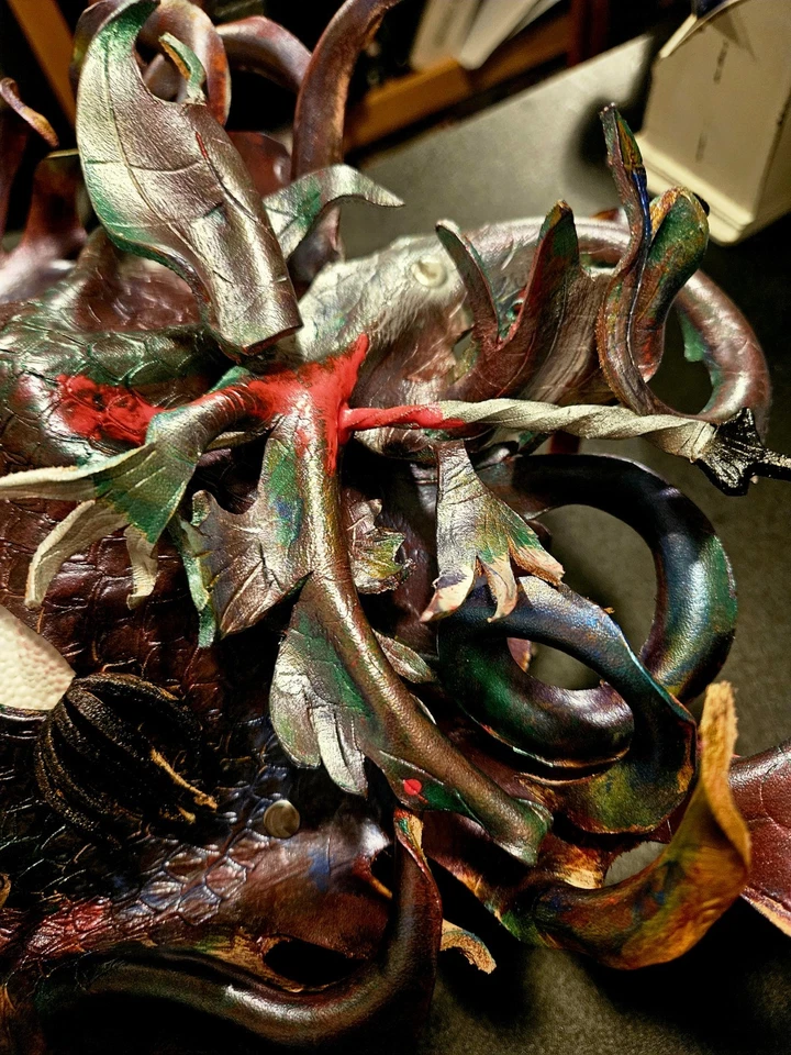 Кожаная маска дракона с детским драконом ручной работы - Изображение 3 из 4