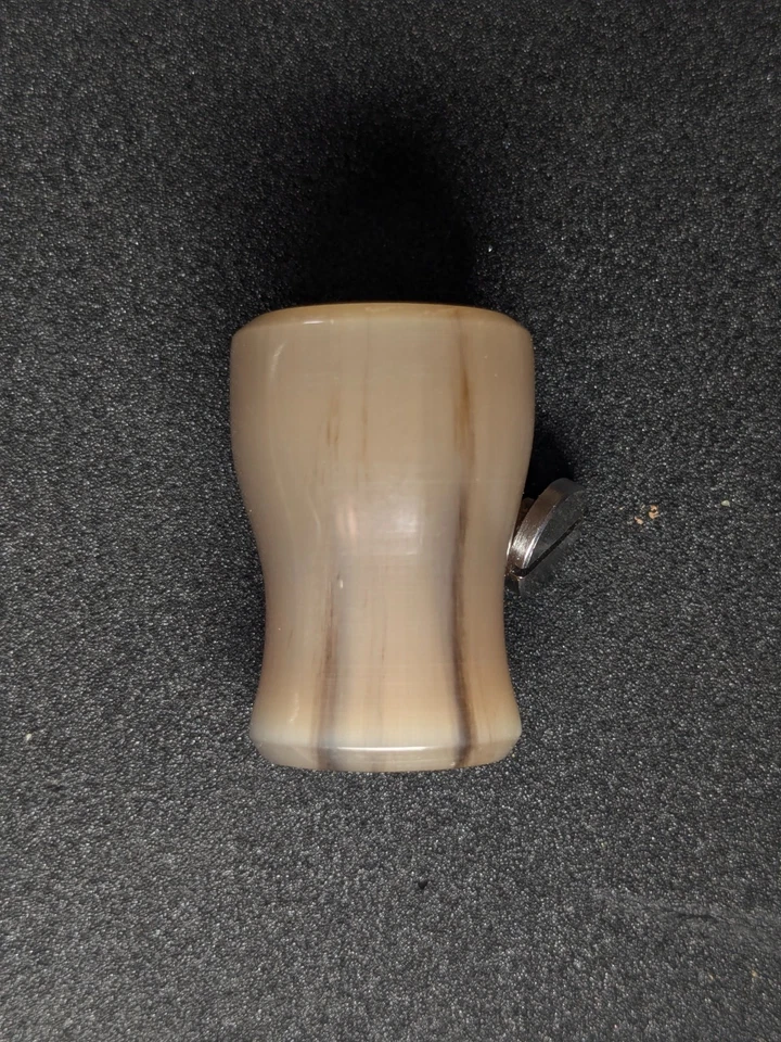 Ox horn fishing reel knob Abu & Daiwa - Pomello mulinello pesca in corno - Immagine 2 di 4