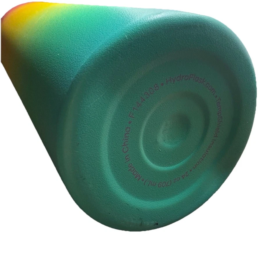 Botella de vacío Hydro Flask Shave Ice edición limitada 24 oz. Foto 3 de 4