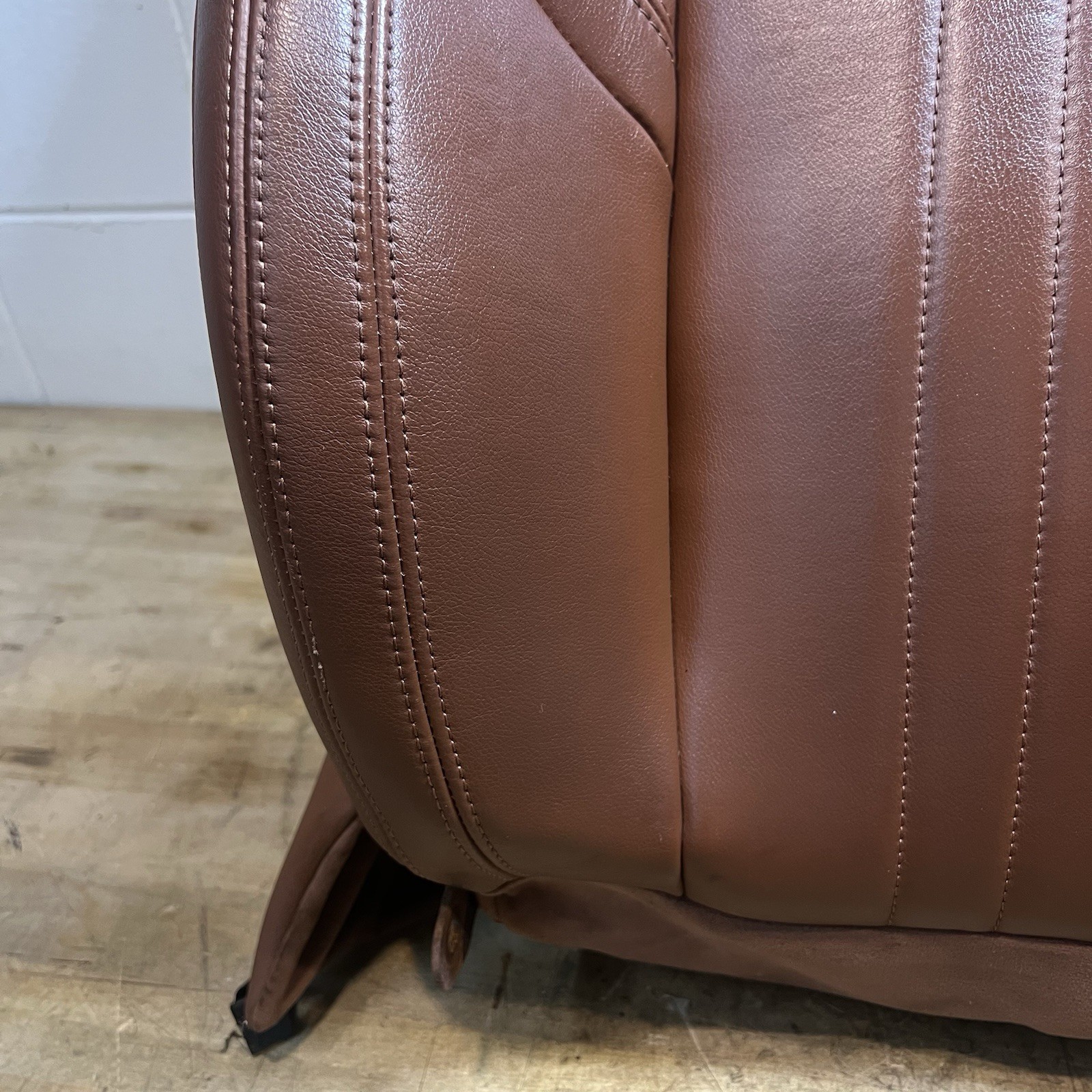 2014-2017 Maserati Ghibli Front Left Upper Seat Cushion Cover Brown OEM