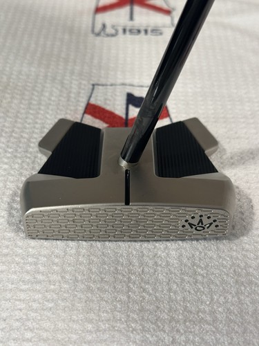 2026 Scotty Cameron Phantom 11R OC 35”