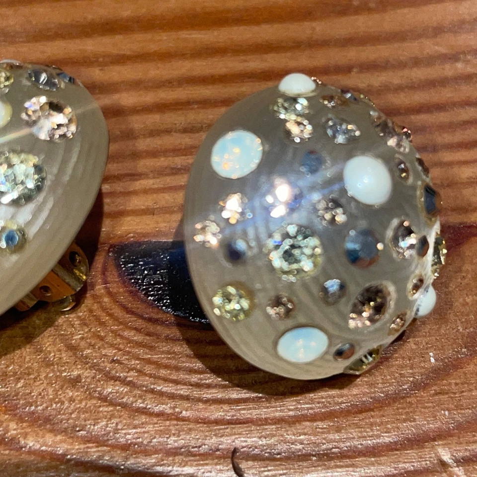 100% Authentic ALEXIS BITTAR Round Crystal and Gold Lucite Clip-on Earrings - Image 4 of 4