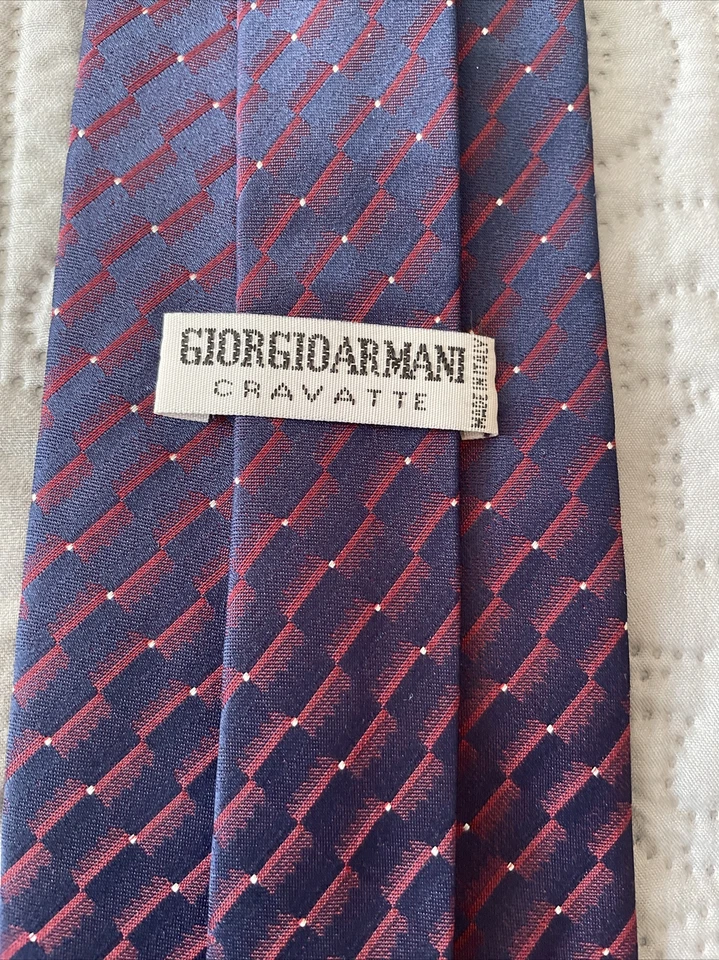 Vintage Classic Purple White Patterned Men's Tie / Cravat/ Widest Part : 4” - Image 3 of 3