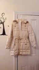 women Winter Warm coat jacket Hoodie Size Medium Ivory Zip