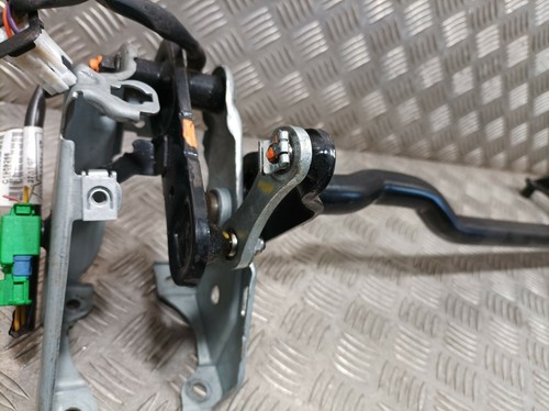Renault Trafic MK2 2.0 Vivaro Primastar Automatic Pedal Assembly Box - Picture 4 of 7