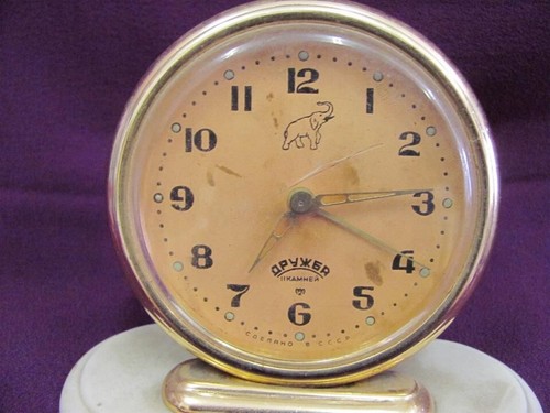 VINTAGE RUSSIAN DESKTOP ALARM CLOCK DRUJBA - Picture 2 of 8